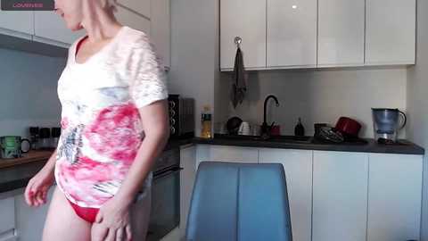 Media: jasmin18v Chaturbate 2023-09-04 08:44:00