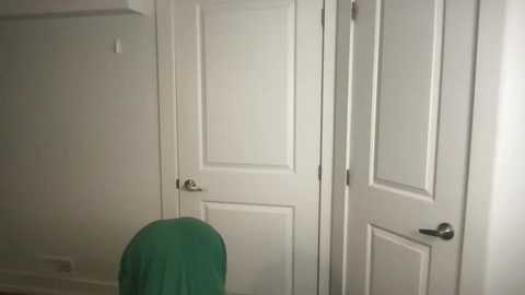 Media: littlesugarpea Chaturbate 2023-09-04 03:32:00