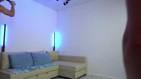 Media: khokhol1999 Chaturbate 2023-09-05 18:16:00