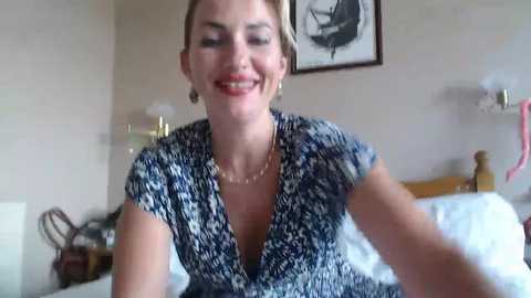 Media: mallinia Chaturbate 2023-09-05 17:03:00