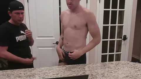 mst8neigh @ chaturbate on 20230905