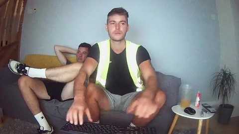 Media: englishladxxx Chaturbate 2023-09-06 21:44:00