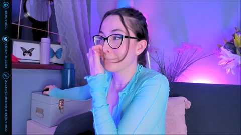 Media: littlee33 Chaturbate 2023-09-06 20:28:00