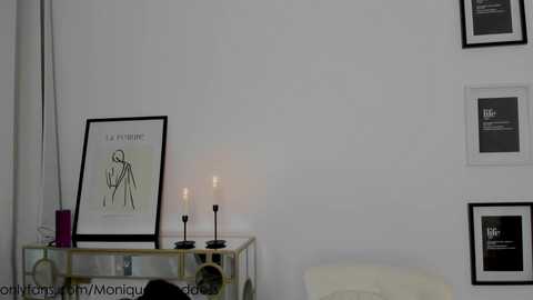 Media: moniqueeass Chaturbate 2023-09-06 12:22:00