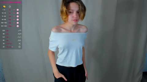 Media: nicoledurham Chaturbate 2023-09-06 06:23:00
