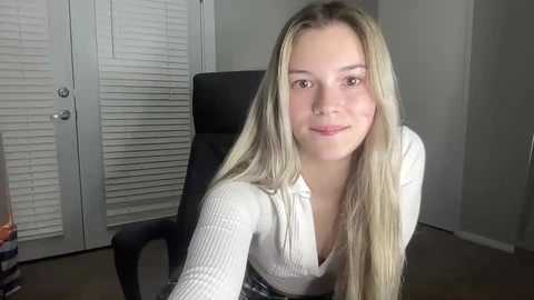 Media: sarahcupcakes2005 Chaturbate 2023-09-06 03:52:00