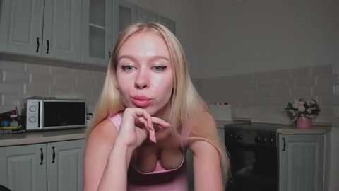 Media: aleksa_cutie Chaturbate 2023-09-07 14:56:00