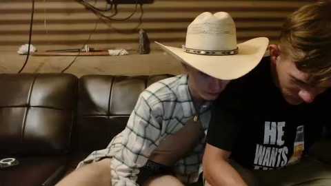 Media: ethansxxx Chaturbate 2023-09-07 02:49:00
