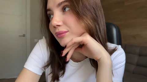 Media: love_machine_ Chaturbate 2023-09-07 08:22:00