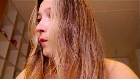 Media: aveksmr Chaturbate 2023-09-08 00:40:00