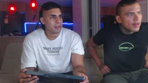 fratguysonline @ chaturbate on 20230908