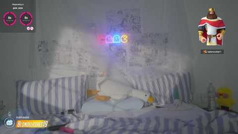 Media: blondelashes19 Chaturbate 2023-09-09 16:48:00