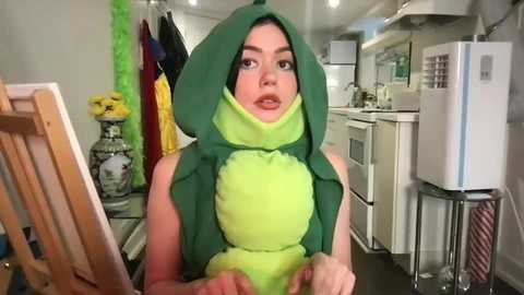 Media: littlesugarpea Chaturbate 2023-09-10 20:28:00
