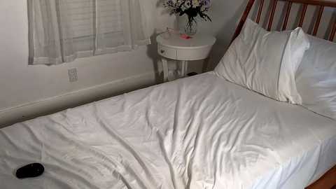 Media: littlegreekflower Chaturbate 2023-09-11 03:26:00