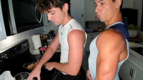 Media: rawr_itsben Chaturbate 2023-09-11 00:39:00