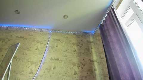 Media: crystalnut Chaturbate 2023-09-13 05:34:00