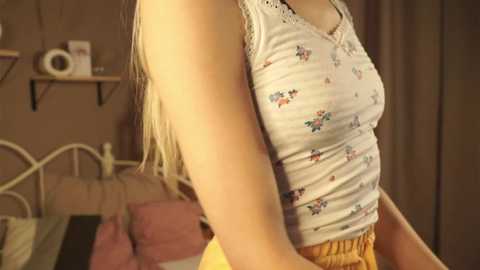 Media: cuteelsa_ Chaturbate 2023-09-13 08:22:00