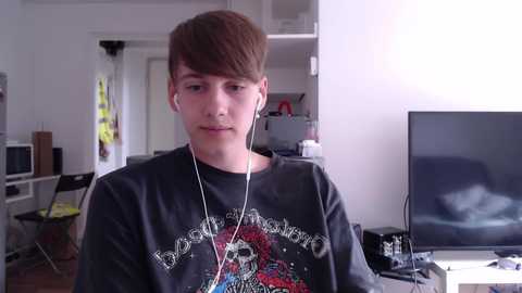 Media: howardkottam Chaturbate 2023-09-13 10:00:00