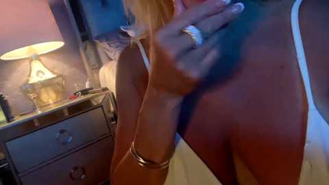 hotmom2222 @ chaturbate on 20230914