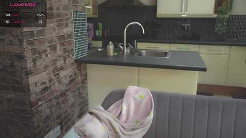 Media: lucydelovely Chaturbate 2023-09-14 11:10:00