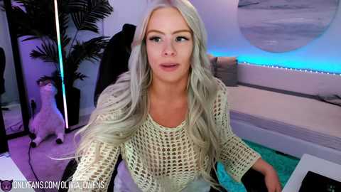 Media: oliviaowens Chaturbate 2023-09-14 04:48:00