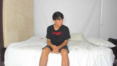 Media: wetgirlsroom Chaturbate 2023-09-14 16:16:00