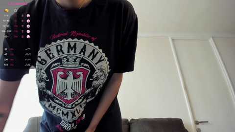 Media: yourfreakygirl Chaturbate 2023-09-14 19:54:00
