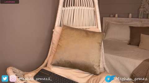 Media: _meghan_gomez1_ Chaturbate 2023-09-15 13:24:00