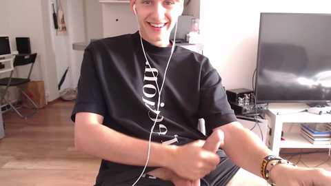Media: howardkottam Chaturbate 2023-09-15 10:25:00