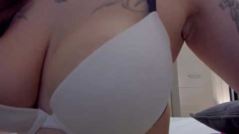 Media: aminaswan_ Chaturbate 2023-09-16 16:32:00