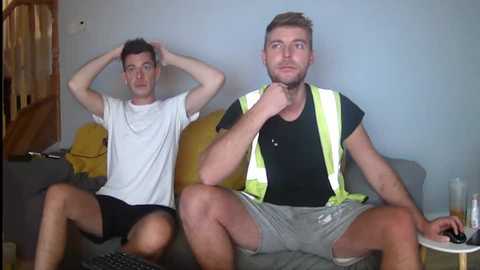 Media: englishladxxx Chaturbate 2023-09-16 01:46:00