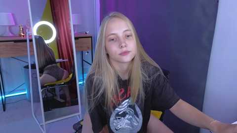 Media: appr0ved Chaturbate 2023-09-17 12:29:00