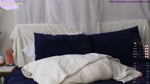 Media: laurenxcros Chaturbate 2023-09-17 18:40:00