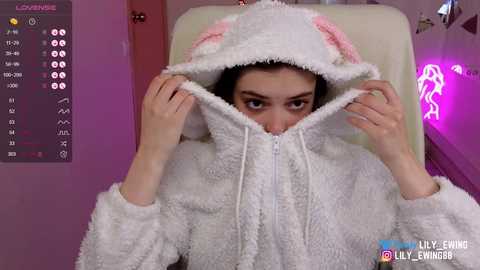 lily_ewing @ chaturbate on 20230917