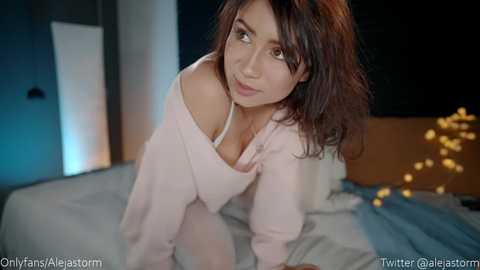 Media: alejastorm Chaturbate 2023-09-18 01:17:00