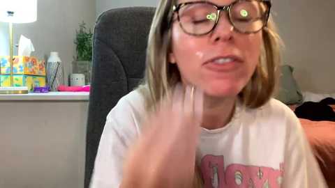 Media: texas_blonde Chaturbate 2023-09-18 19:01:00