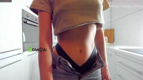 Media: crazzy_cherry Chaturbate 2023-09-19 11:44:00