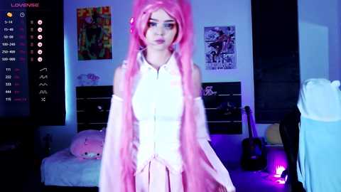 Media: madnessalise Chaturbate 2023-09-19 01:34:00