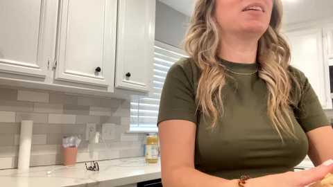 Media: texas_blonde Chaturbate 2023-09-19 20:06:00