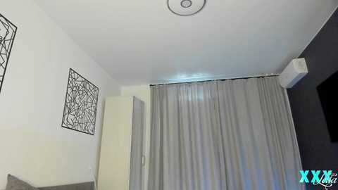 Media: xxx_leila Chaturbate 2023-09-19 07:53:00