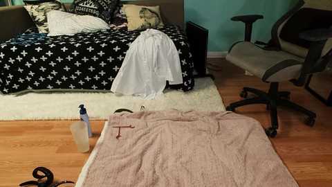 Media: anabelleleigh Chaturbate 2023-09-20 16:46:00