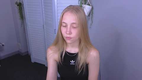 Media: appr0ved Chaturbate 2023-09-20 18:10:00