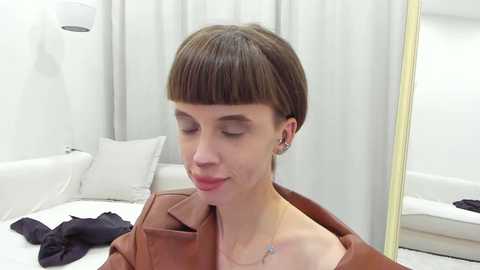 Media: flowerofsin2001 Chaturbate 2023-09-20 18:32:00