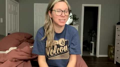 Media: texas_blonde Chaturbate 2023-09-20 14:19:00