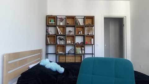 Media: crown_of_vice01 Chaturbate 2023-09-21 11:52:00