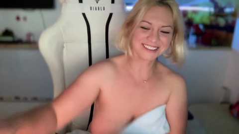 Media: kiradivine Chaturbate 2023-09-21 10:46:00