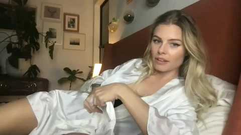 Media: themarilynm Chaturbate 2023-09-21 02:40:00