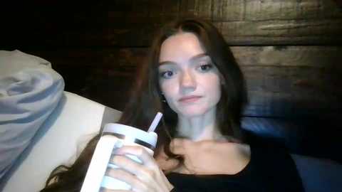 Media: wvumaskgirl Chaturbate 2023-09-21 05:42:00