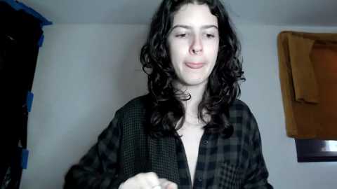 Media: frenchava Chaturbate 2023-09-22 20:59:00