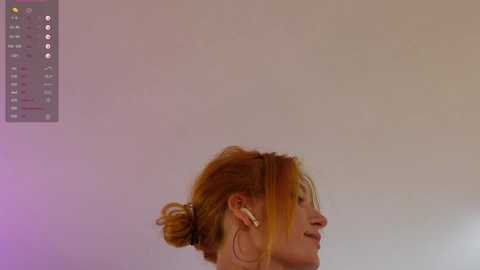 Media: reddfoxxy Chaturbate 2023-09-22 19:16:00